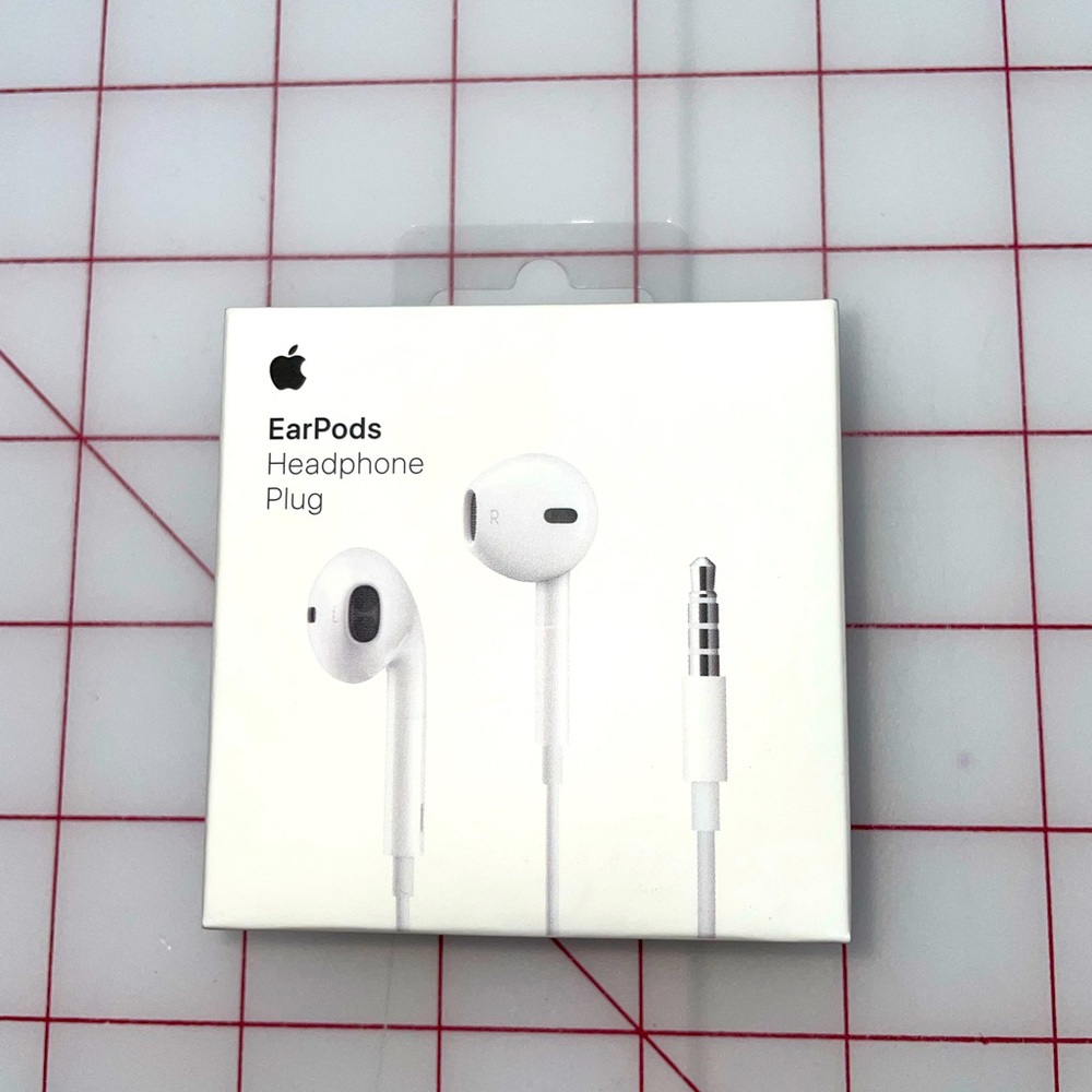 Apple EarPods headphones
